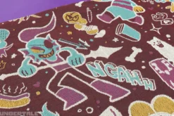 Friends & Foes Throw Blanket 150 x 127 cm