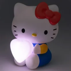 Hello Kitty w/ Heart Shaped Light 16 cm