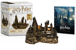 Kit: Harry Potter - Hogwarts Castle and Sticker Book