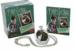 Kit: Harry Potter - Horcrux Locket and Sticker Book