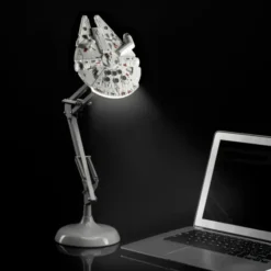 Millenium Falcon Posable Desk Light V3