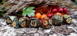 Oknytt's Crest - Set of 7 heliotrope dice