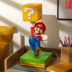 Super Mario Diorama Light